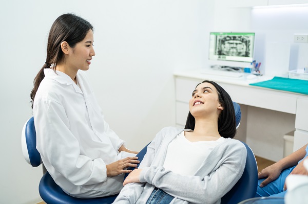 How Your Favourite Podcasts Influence Unconscious Jaw Positioning and Simple Listening Adjustments to Prevent Tooth Misalignment